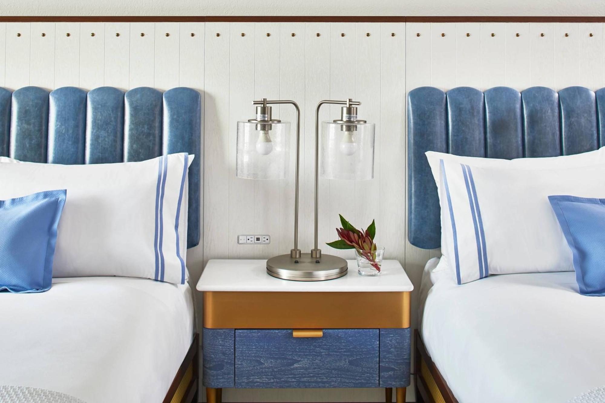 Waterfront Hotel, Autograph Collection 4*