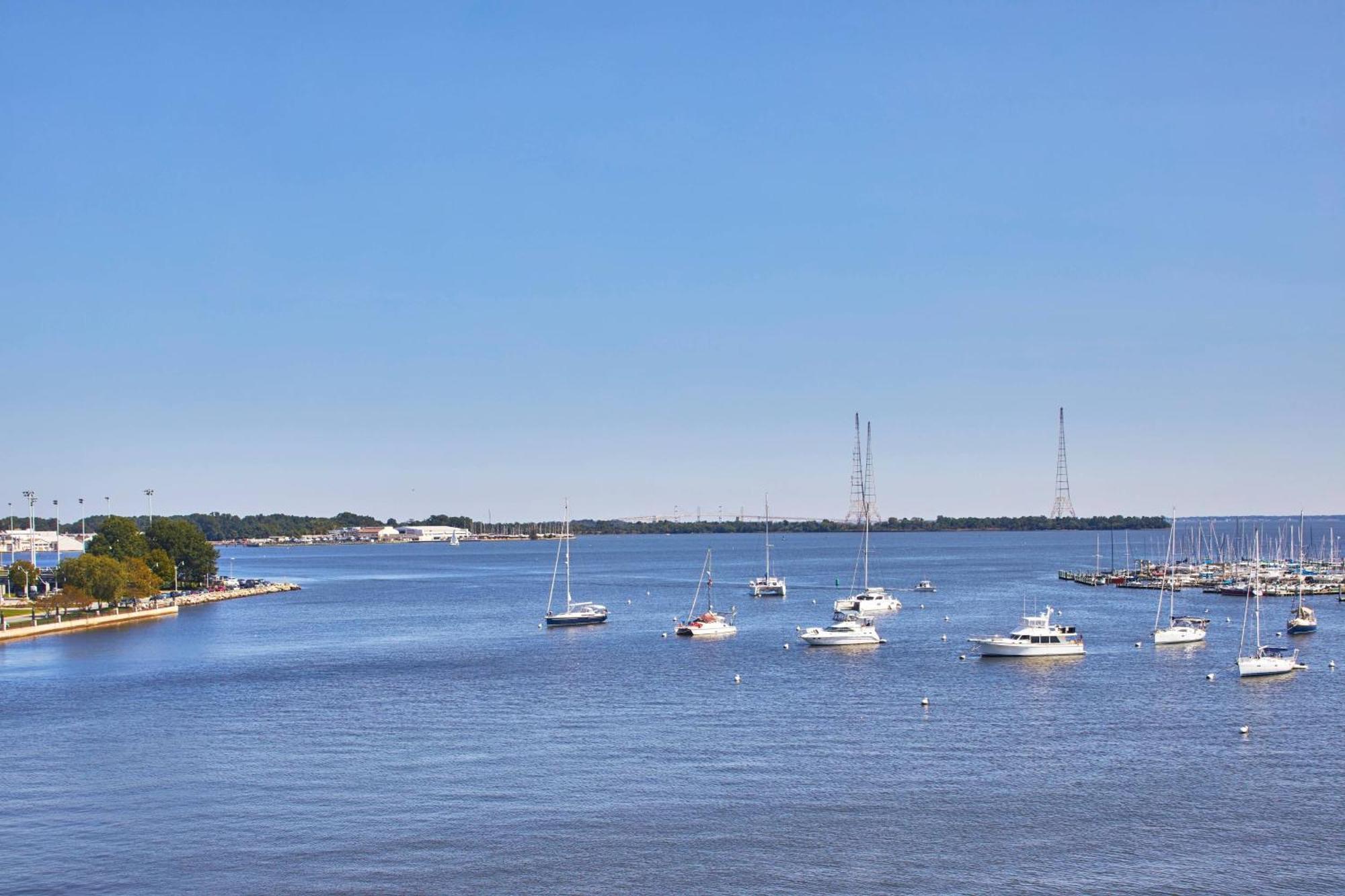 Waterfront Hotel, Autograph Collection 4*